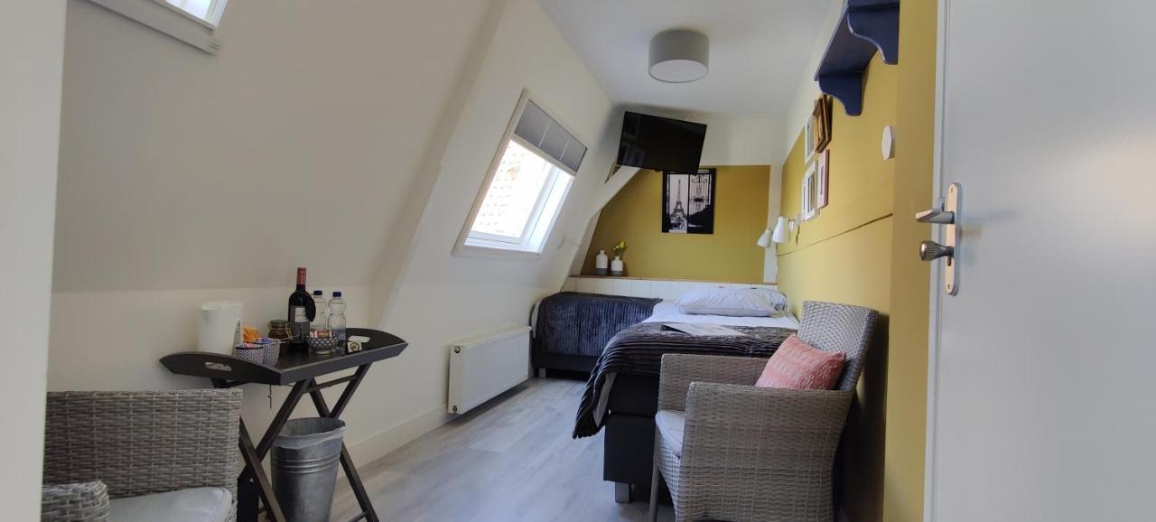 Uit Alle Windstreken Hindeloopen Exterior photo