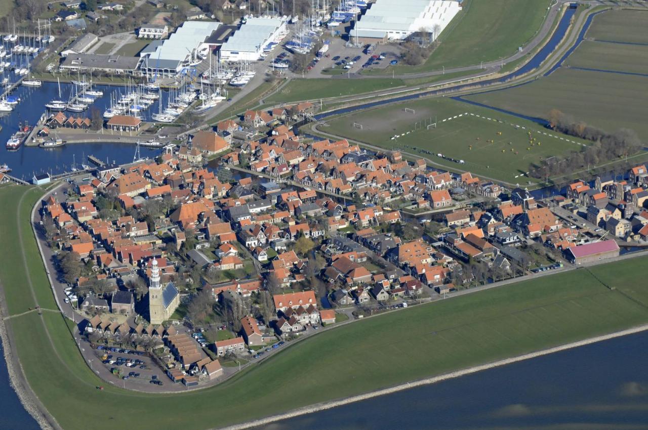 Uit Alle Windstreken Hindeloopen Exterior photo