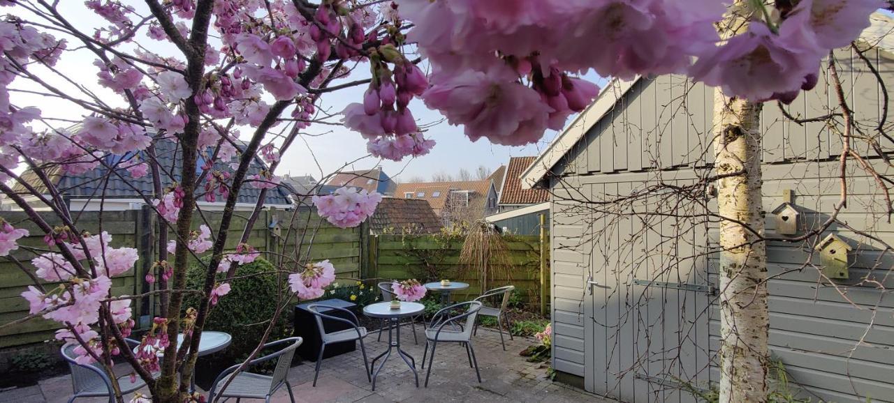 Uit Alle Windstreken Hindeloopen Exterior photo